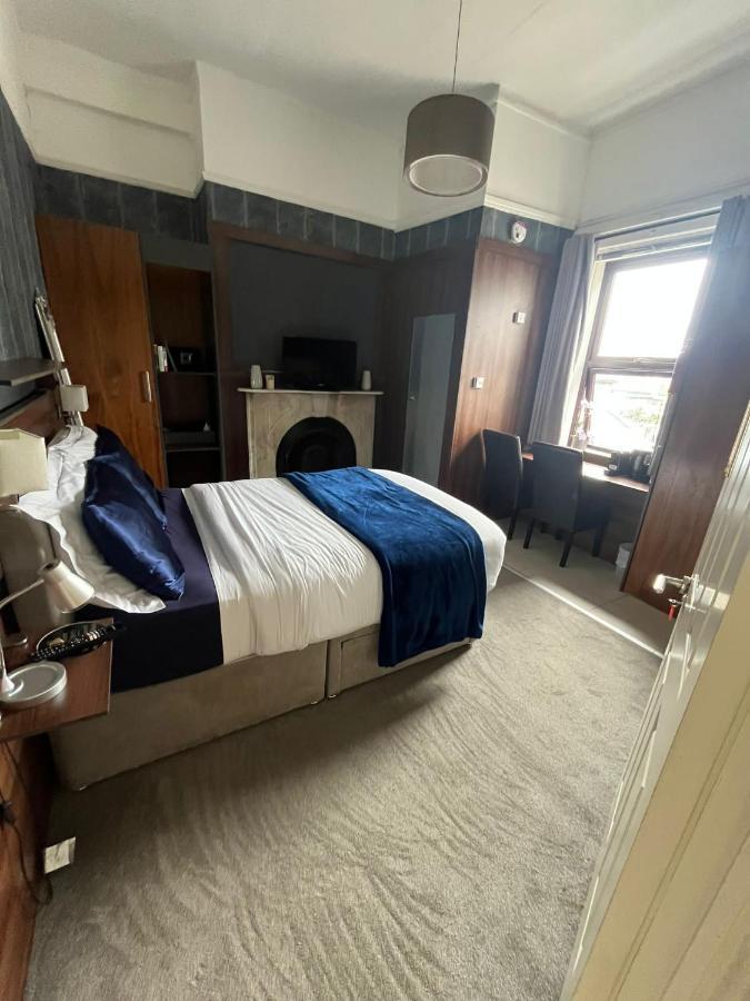 Upstairs Studio - Private Kitchenette And Small En-Suite Dublin Exteriör bild