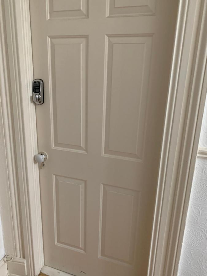 Upstairs Studio - Private Kitchenette And Small En-Suite Dublin Exteriör bild